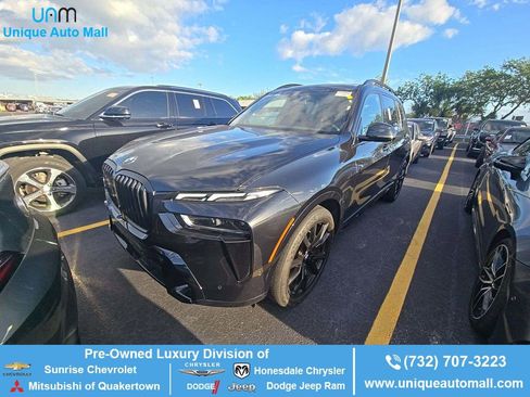 Used 2023 BMW X7 xDrive40i w/ Executive Package AWD/4WD image 1