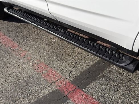 Used 2023 Chevrolet Tahoe Z71 w/ Luxury Package image 9