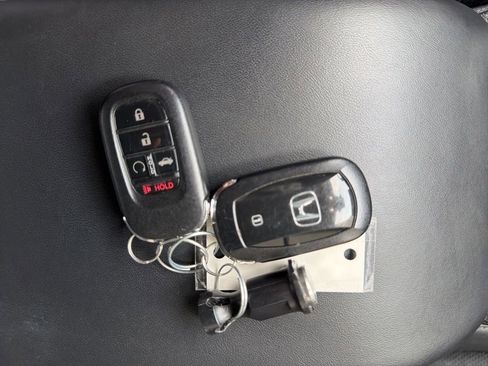 Used 2023 Honda Accord EX-L image 50