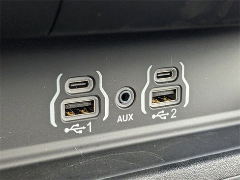 New 2026 RAM 1500 4x4 Crew Cab image 22