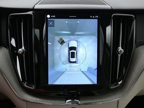 Used 2023 Volvo XC60 B5 Ultimate w/ Protection Package Premier AWD/4WD image 23
