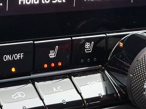 Used 2025 Chevrolet Colorado Z71 w/ Z71 Convenience Package 2 image 31