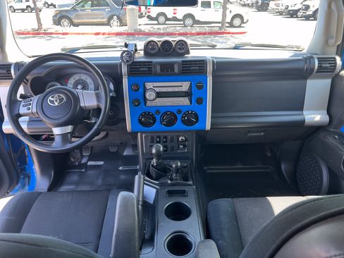 Used 2007 Toyota FJ Cruiser 4WD image 16