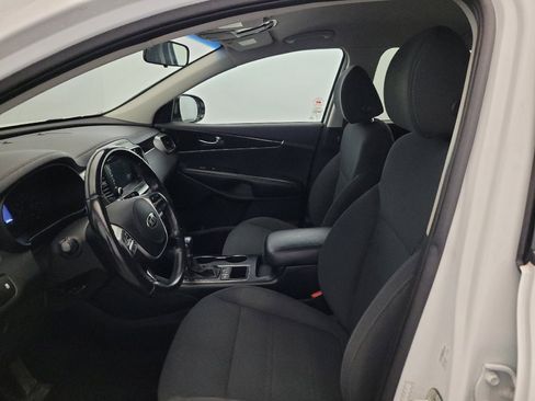 Used 2019 Kia Sorento S AWD/4WD image 17