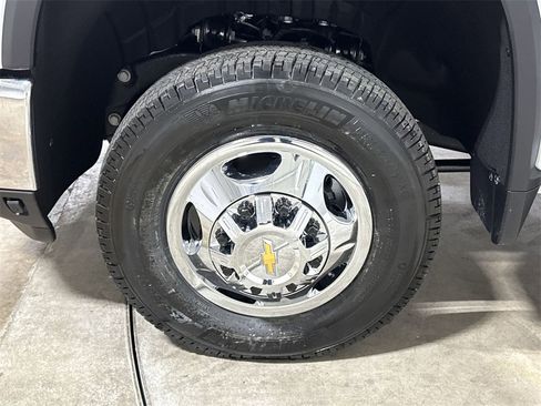 New 2026 Chevrolet Silverado 3500 LT image 26
