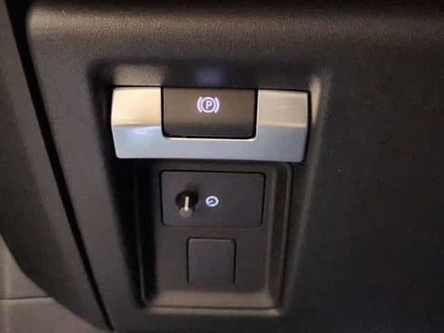 New 2026 Land Rover Defender 110 X AWD/4WD image 21