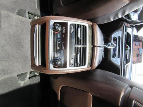 Used 2017 BMW 740i RWD image 27