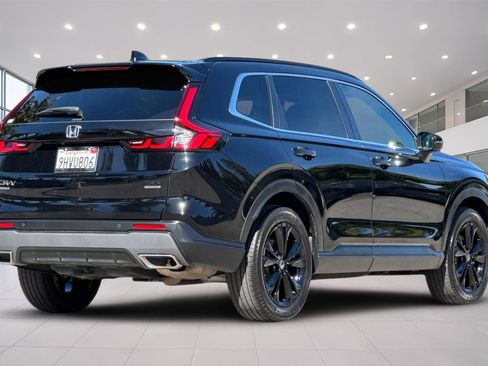 Used 2023 Honda CR-V Sport Touring image 4