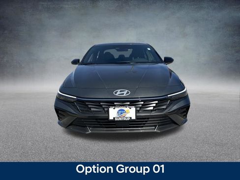 New 2026 Hyundai Elantra SEL Sport Premium FWD image 9