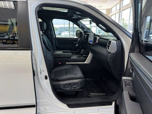 Used 2024 Toyota Sequoia Platinum AWD/4WD image 16