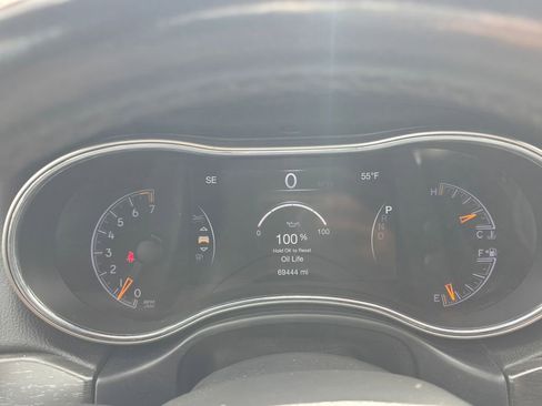 Used 2018 Jeep Grand Cherokee Altitude image 38