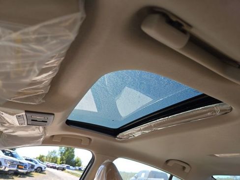 New 2025 Nissan Sentra SV w/ SV Premium Package image 7