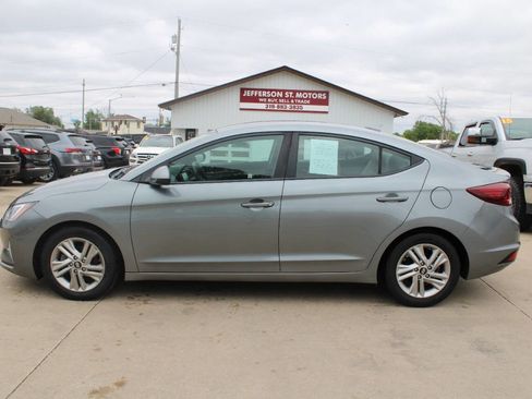 Used 2019 Hyundai Elantra SEL FWD image 1