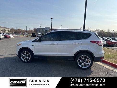 Used 2016 Ford Escape Titanium w/ Equipment Group 301A image 6