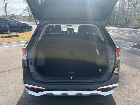 Used 2025 Kia Sportage EX image 10