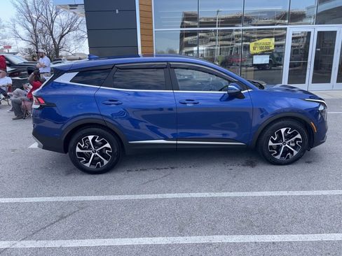 Used 2023 Kia Sportage EX FWD image 6
