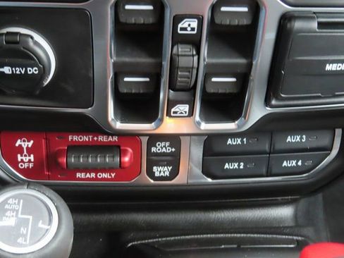 New 2026 Jeep Wrangler Unlimited Rubicon 392 w/ Quick Order Package 27X Moab AWD/4WD image 45