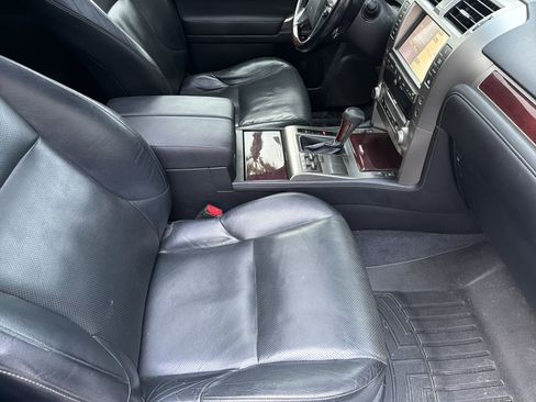 Used 2017 Lexus GX 460 Premium w/ Premium Package AWD/4WD image 40