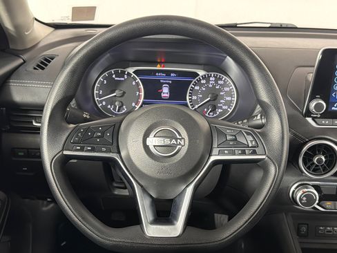 Used 2024 Nissan Sentra SV FWD image 23