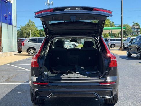 Certified 2024 Volvo XC60 B5 Plus w/ Protection Package Premier AWD/4WD image 5