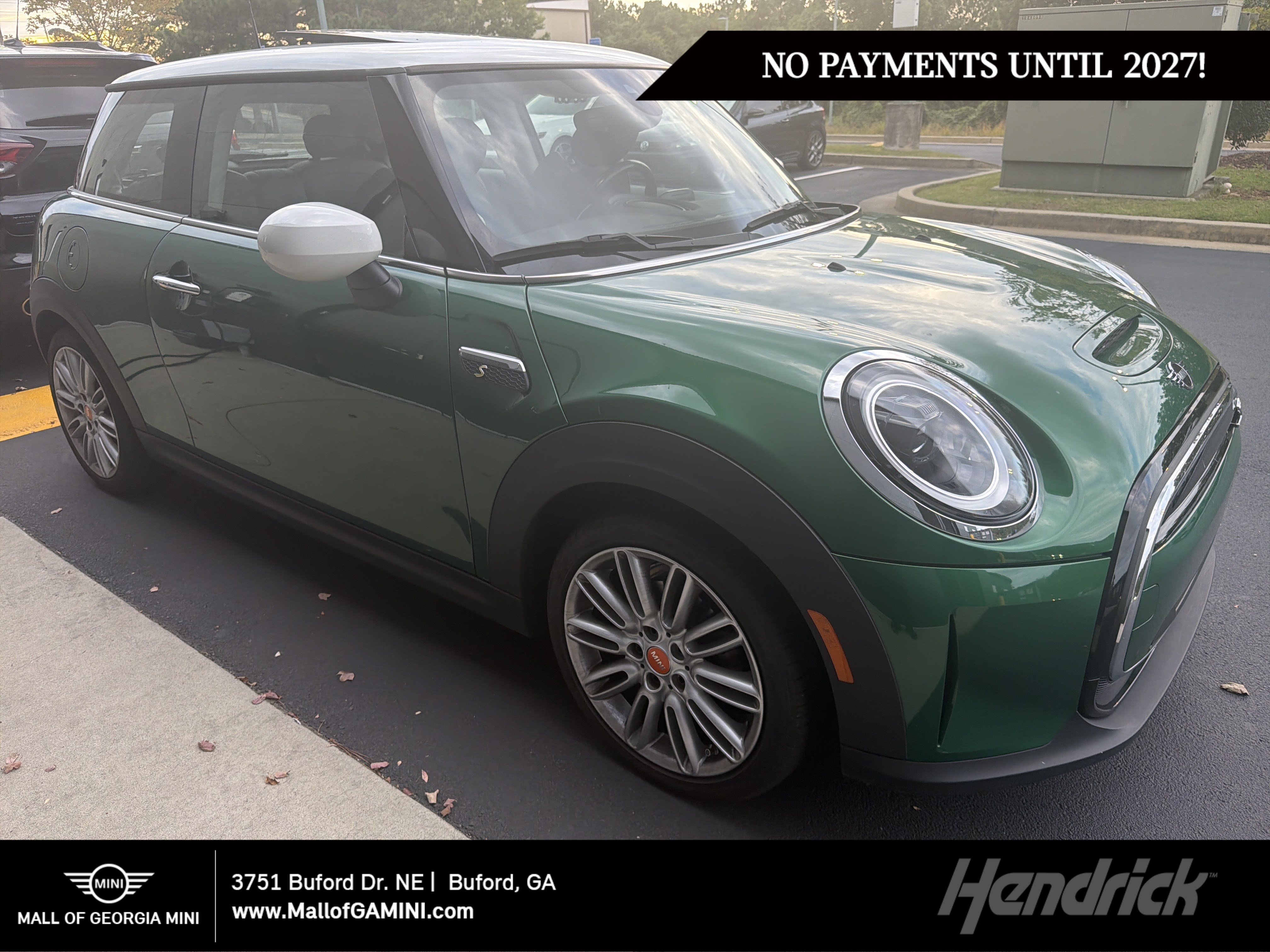 Used 2024 MINI Cooper SE FWD image 1