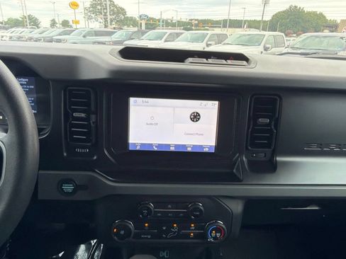 Used 2021 Ford Bronco 4-Door AWD/4WD image 29