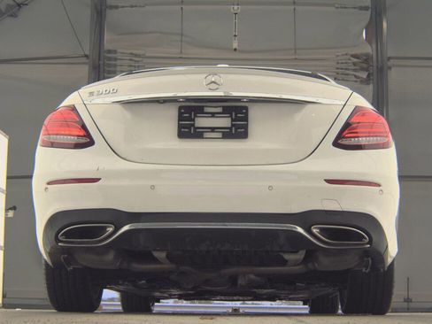 Used 2017 Mercedes-Benz E 300 w/ Premium 1 Package image 9