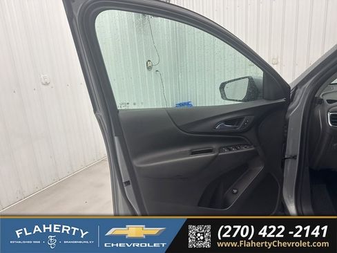 Used 2024 Chevrolet Equinox LT w/ LPO, Floor Liner Package FWD image 9