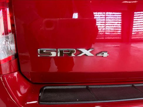 Used 2015 Cadillac SRX Luxury image 7