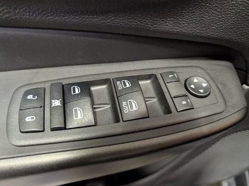 Used 2022 Jeep Cherokee Trailhawk w/ Sound & Nav Group AWD/4WD image 12