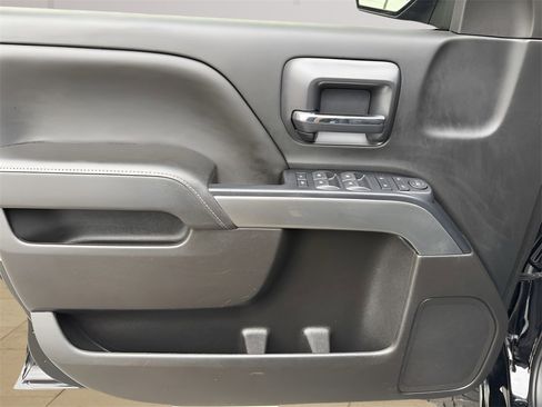 Used 2018 Chevrolet Silverado 1500 LT image 19