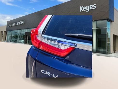 Used 2017 Honda CR-V Touring image 7