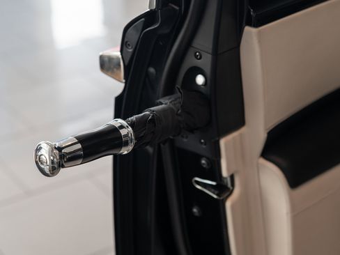 Used 2018 Rolls-Royce Ghost image 26