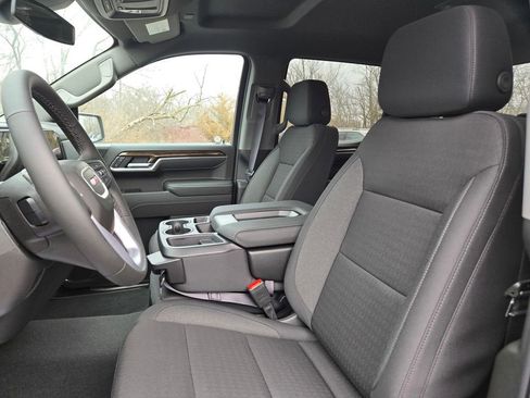 New 2026 GMC Sierra 1500 Elevation image 16