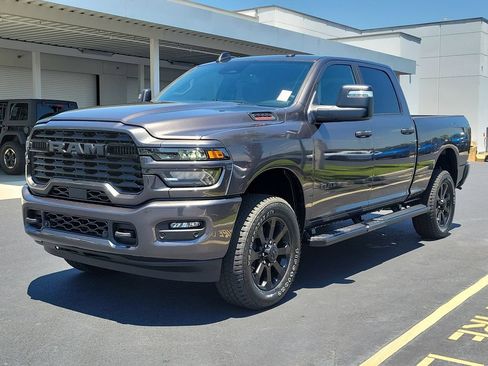 New 2026 RAM 2500 Big Horn AWD/4WD image 3