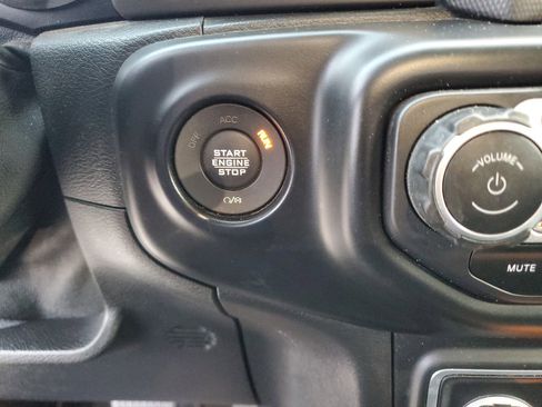 Certified 2020 Jeep Gladiator Sport w/ Quick Order Package 24S image 19