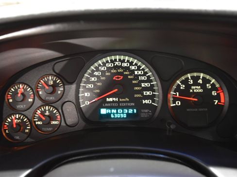 Used 2002 Chevrolet Monte Carlo SS w/ High Sport Appearance Pkg FWD image 16