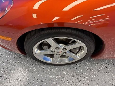 Used 2005 Chevrolet Corvette Convertible w/ Preferred Equipment Group RWD image 26