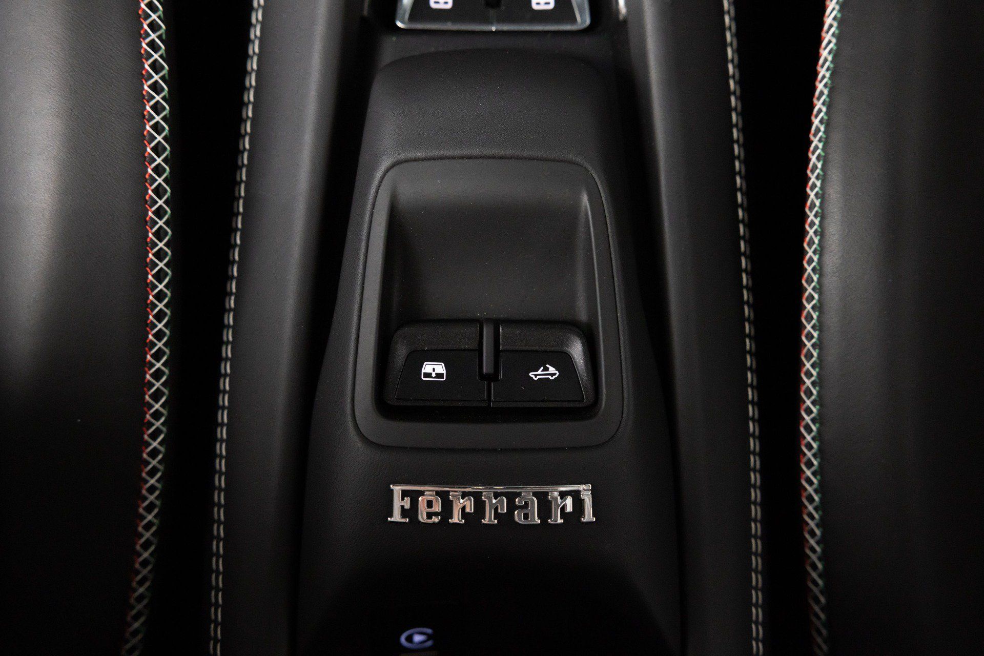 Certified 2022 Ferrari F8 Tributo RWD image 94