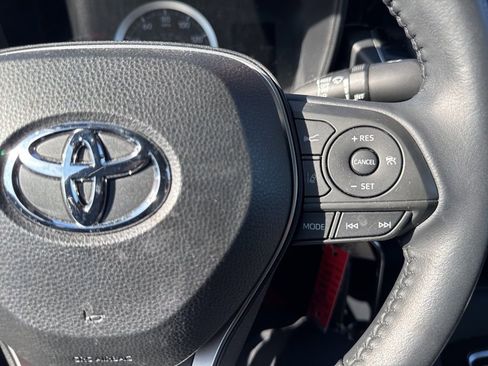 Used 2021 Toyota Corolla SE w/ Carpet Mat Package (TMS) image 15