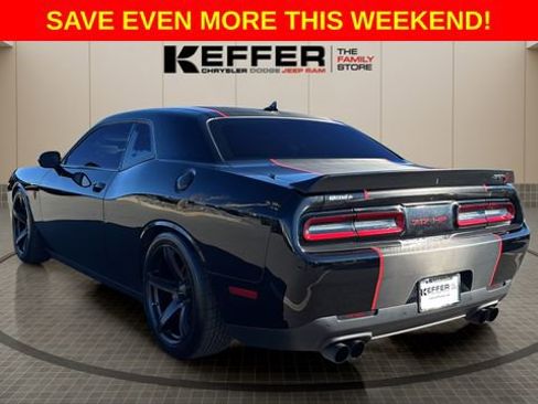 Used 2019 Dodge Challenger SRT Hellcat image 3