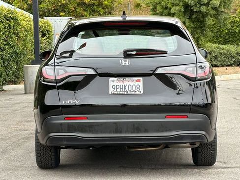 Certified 2025 Honda HR-V LX image 5