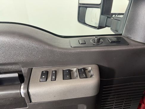 Used 2013 Ford F250 Lariat w/ Lariat Ultimate Pkg image 20