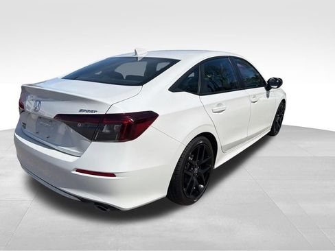 Used 2025 Honda Civic Sport image 5
