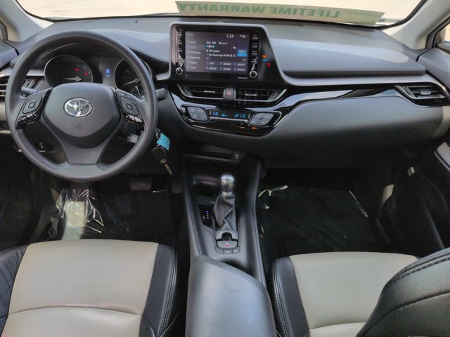 Used 2020 Toyota C-HR LE FWD image 16