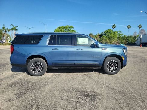 New 2026 GMC Yukon XL Elevation image 4