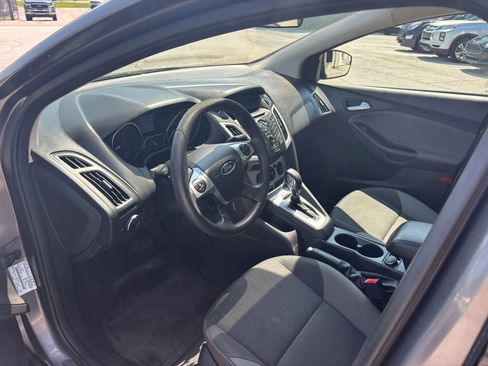 Used 2014 Ford Focus SE FWD image 10