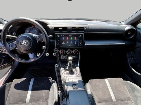 Used 2025 Toyota GR86 Premium RWD image 14