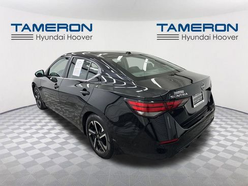 Used 2024 Nissan Sentra SV image 3