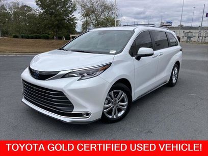Certified 2023 Toyota Sienna Platinum
